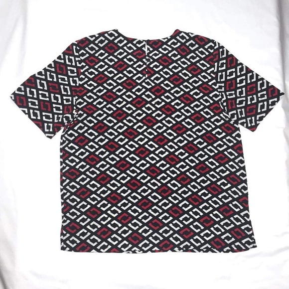 Diamond Pattern Blouse - Picture 2 of 4